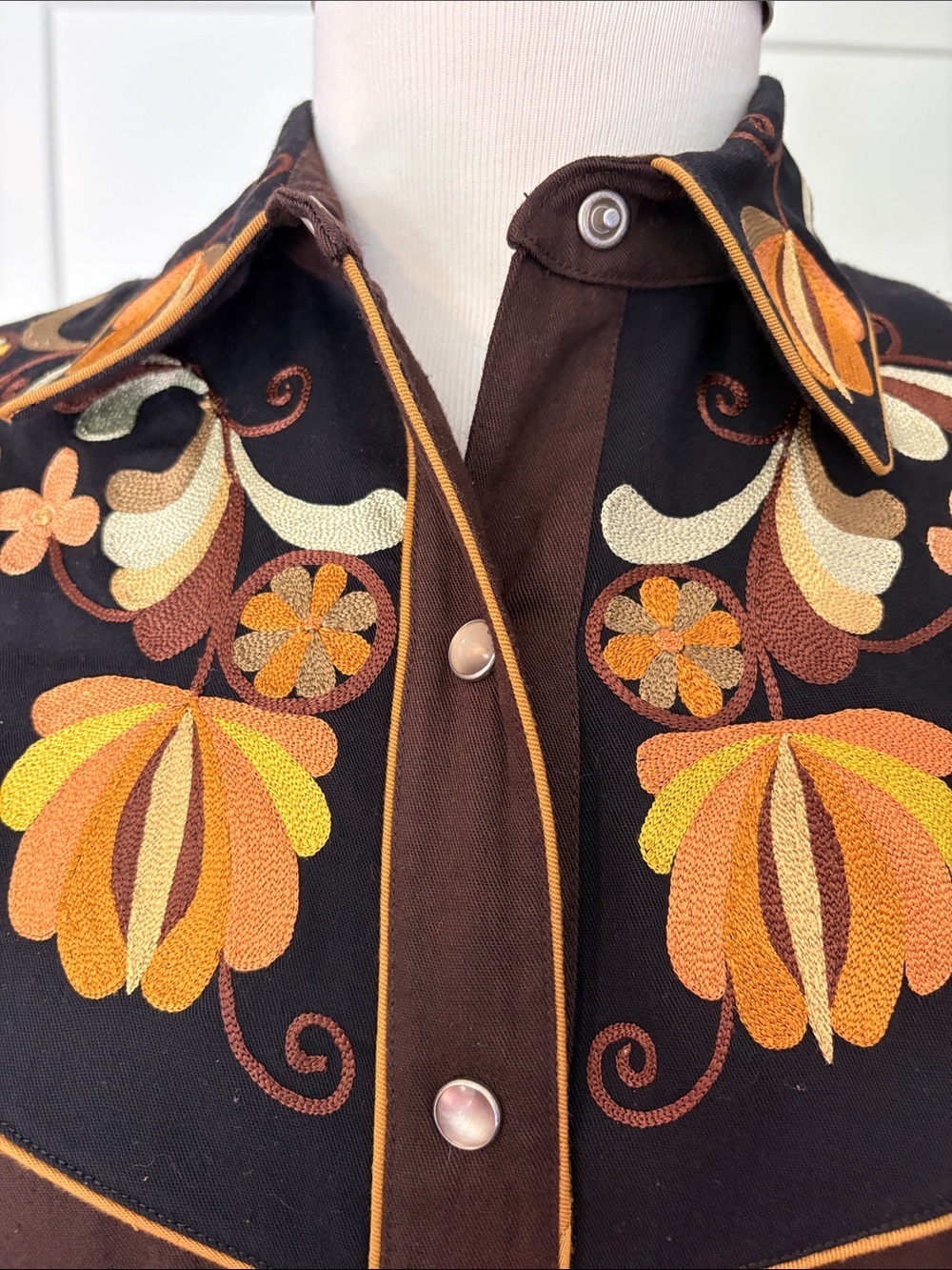 Vintage Brown Western pearl snap Shirt with gold tonal Floral Embroidery - Picture 2 of 11